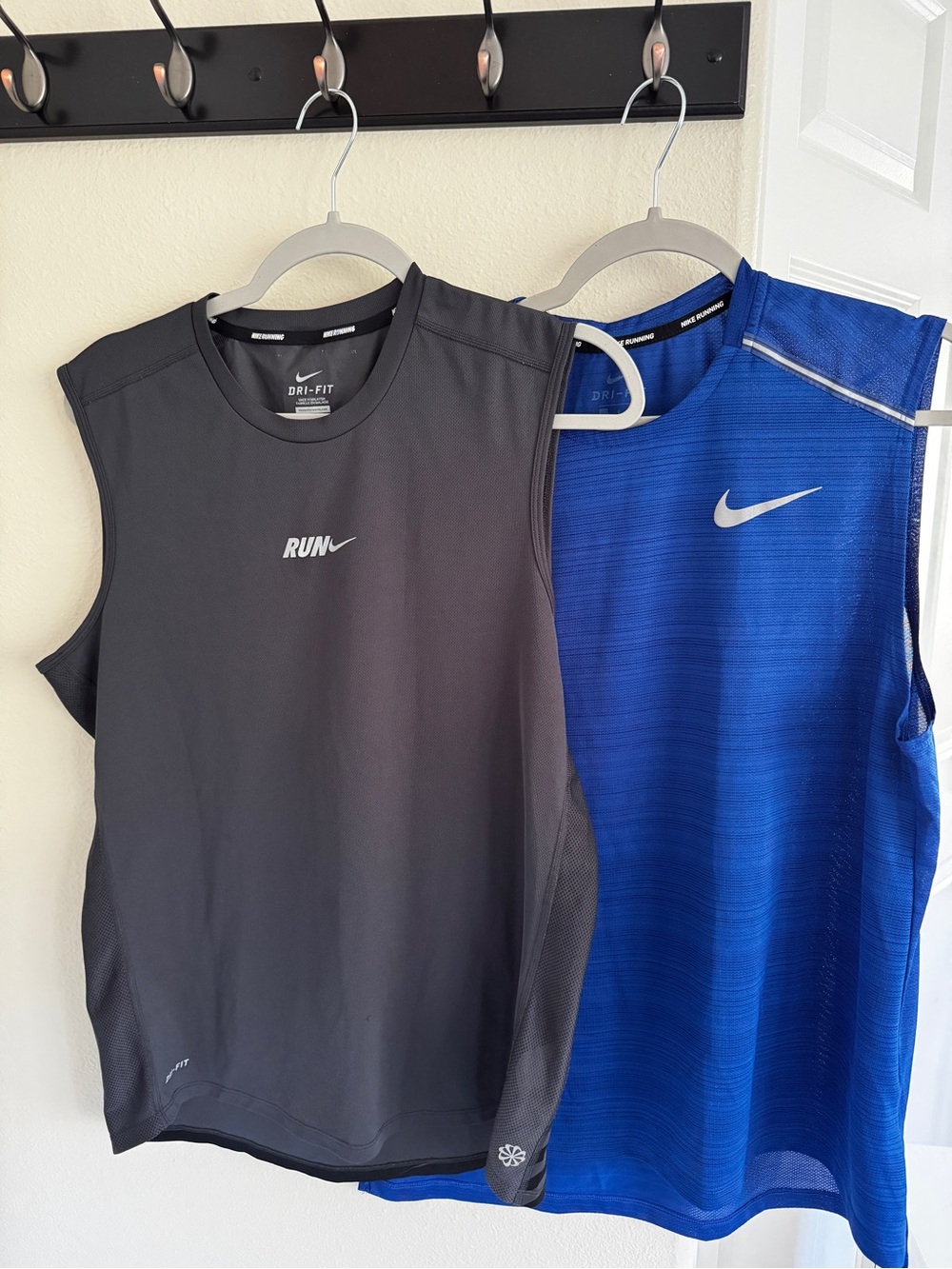 Nike Men’s Dri-FIT Sleeveless Running Tanks - Black & Blue
